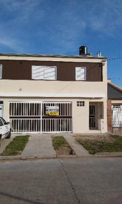 Arist. del Valle 2543 Dpto. 1 P.Alta